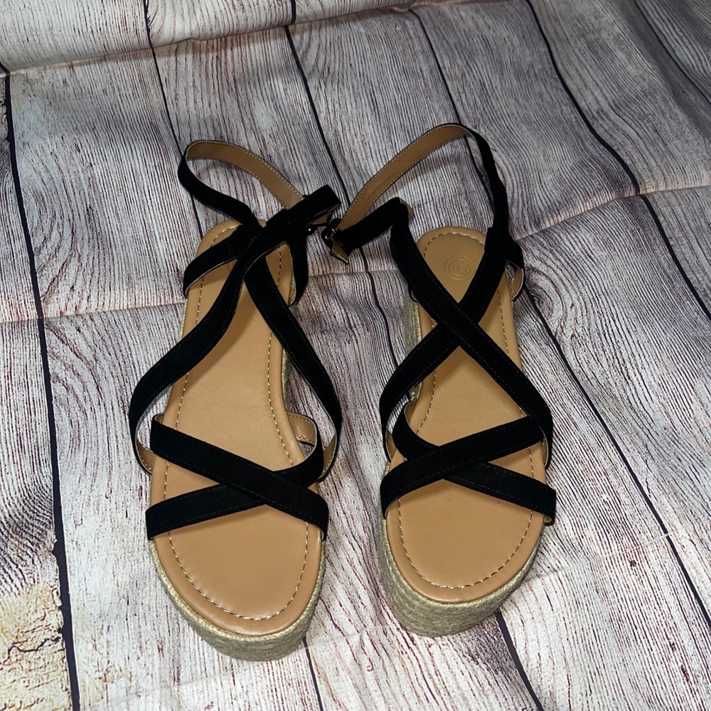 Urban Outfitters Black Strappy Espadrille Platform Sandals Womens 8 Flatform